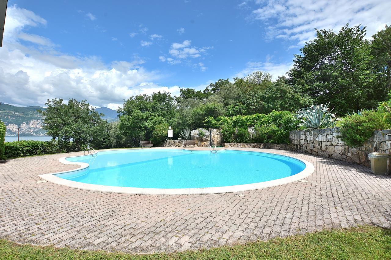 Residenza Candor With Pool Malcesine Zewnętrze zdjęcie
