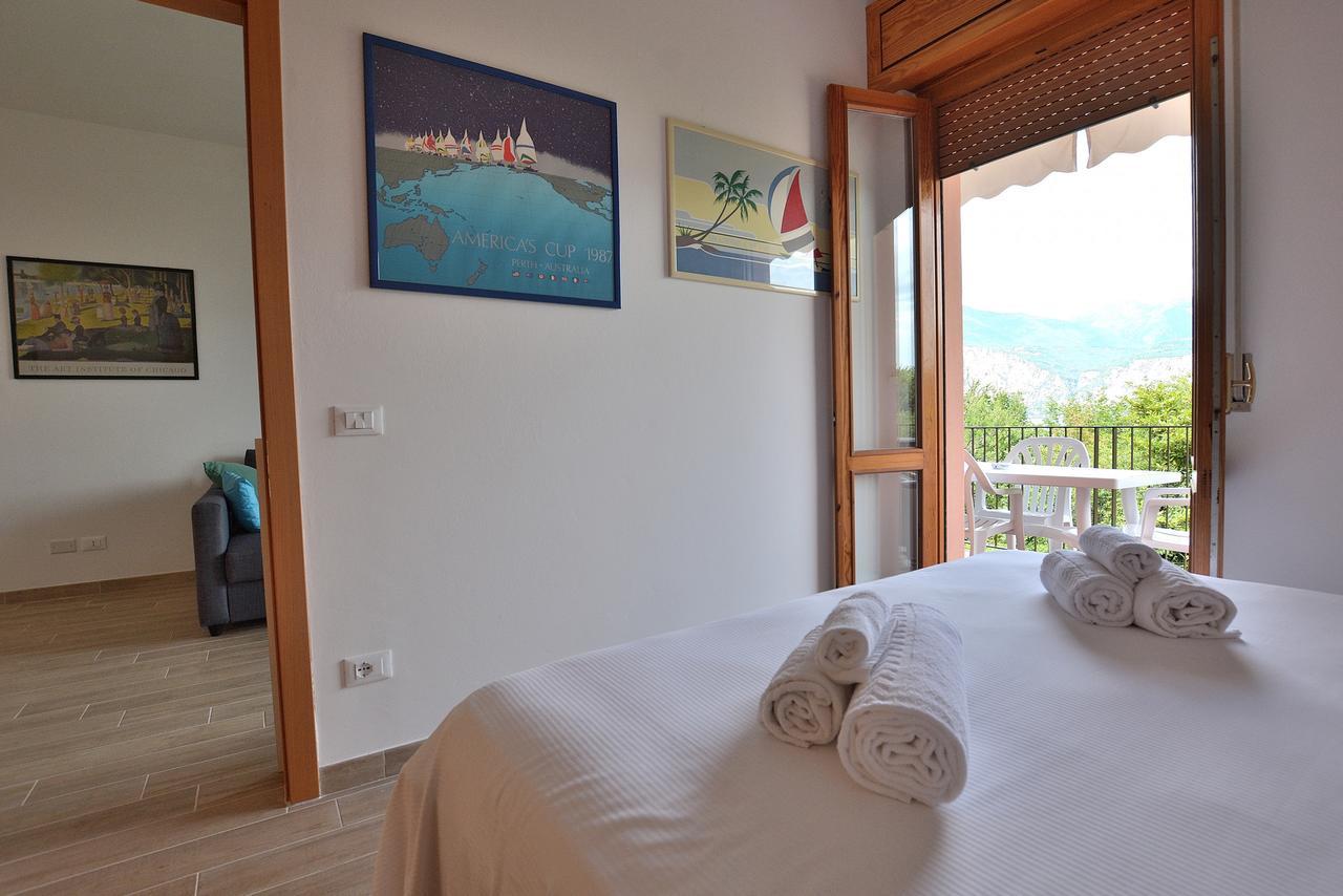 Residenza Candor With Pool Malcesine Zewnętrze zdjęcie