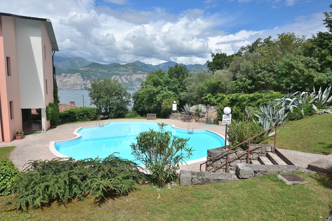 Residenza Candor With Pool Malcesine Zewnętrze zdjęcie